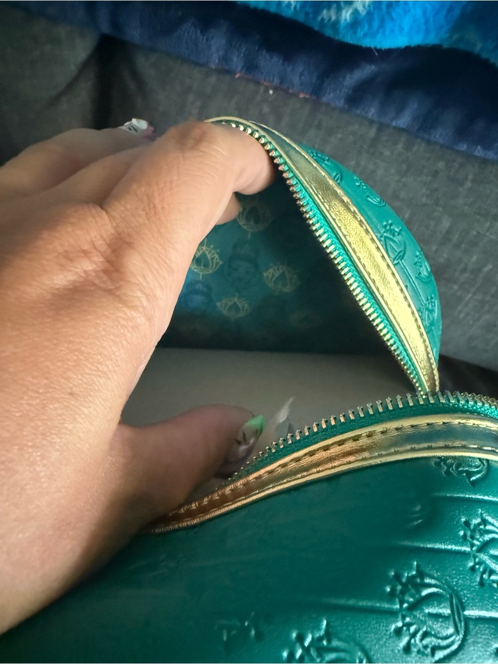 Hardtag Loungefly princess Tiana Teal Floral Mini Backpack with Matching Wallet - Picture 5 of 9